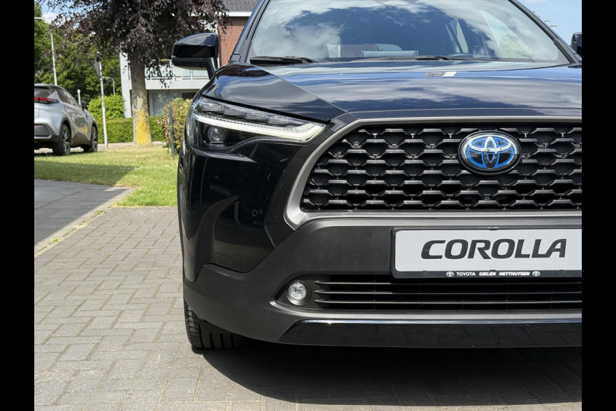 Toyota Corolla Cross 2.0 High Power Hybrid First Edition | Elektrische achterklep, Stoel + Stuurverwarming, Blind spot, Parkeersensoren