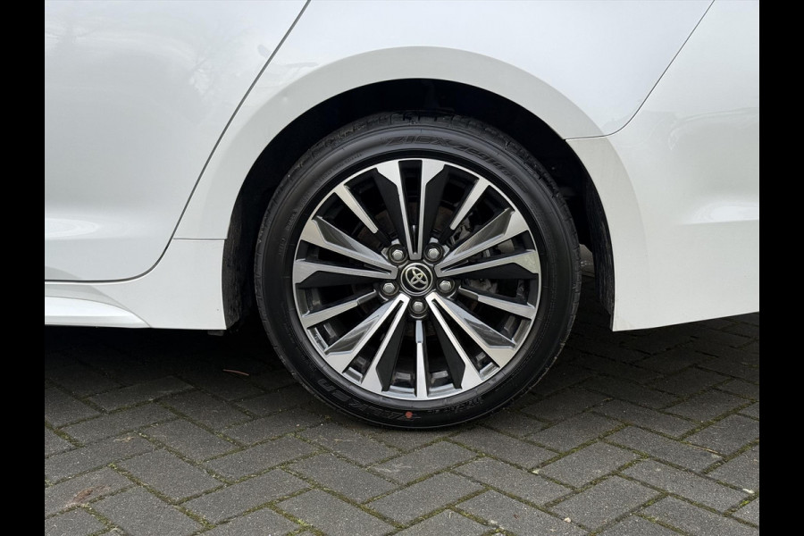 Toyota Corolla Touring Sports 2.0 Hybrid Style | Elektrische achterklep, Stoel + Stuurverwarming, Dodehoekherkenning, Parkeersensoren