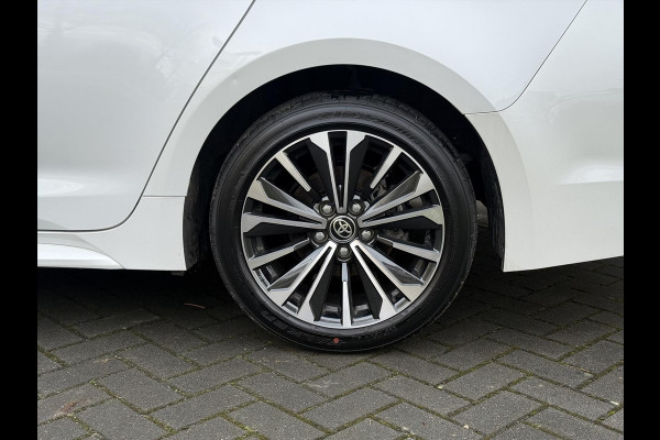 Toyota Corolla Touring Sports 2.0 Hybrid Style | Elektrische achterklep, Stoel + Stuurverwarming, Dodehoekherkenning, Parkeersensoren