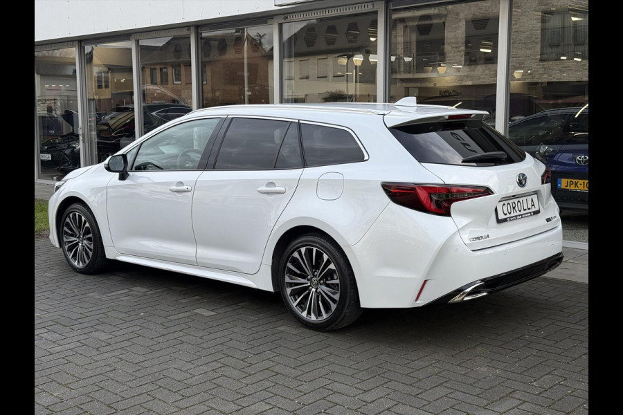 Toyota Corolla Touring Sports 2.0 Hybrid Style | Elektrische achterklep, Stoel + Stuurverwarming, Dodehoekherkenning, Parkeersensoren