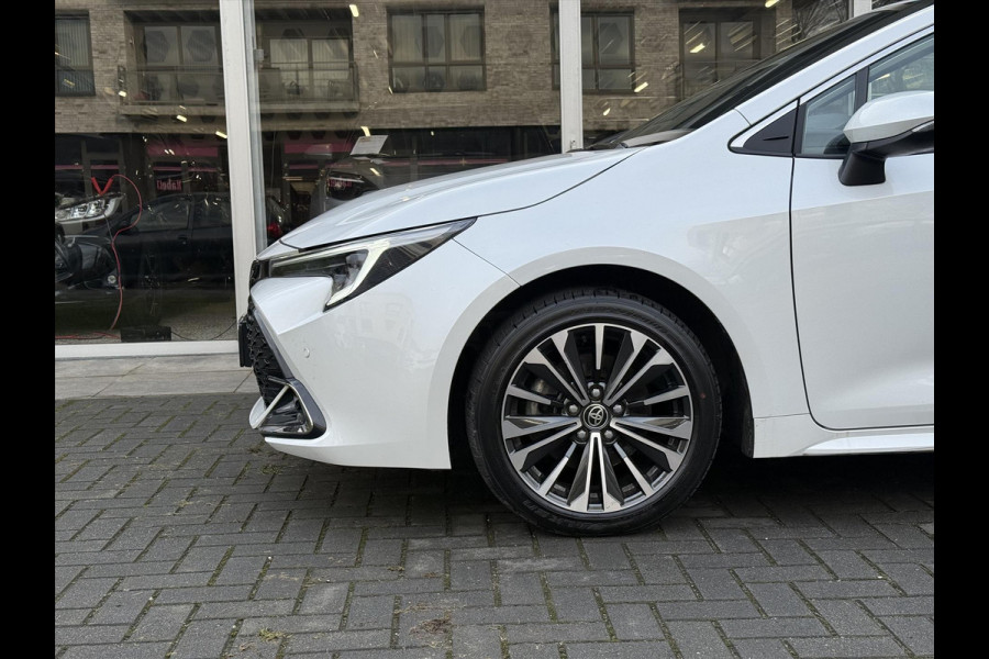 Toyota Corolla Touring Sports 2.0 Hybrid Style | Elektrische achterklep, Stoel + Stuurverwarming, Dodehoekherkenning, Parkeersensoren