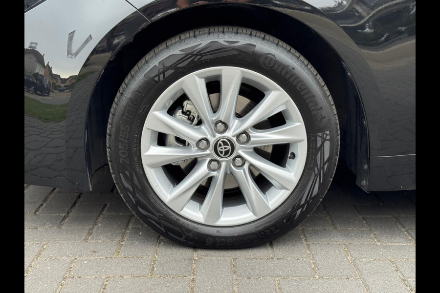 Toyota Corolla Touring Sports Hybrid 140 Business | Eerste eigenaar, Apple CarPlay/Android Auto, LED, Navigatie, Climate control