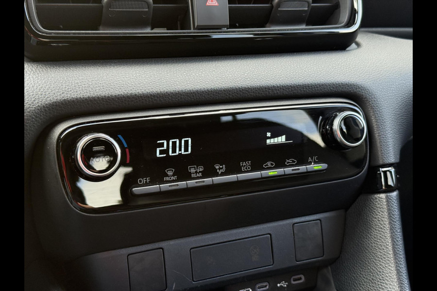 Toyota Yaris 1.5 Hybrid 115 First Edition | Eerste eigenaar, Facelift, Nieuwe multimedia, Lichtmetalen velgen, LED, Keyless