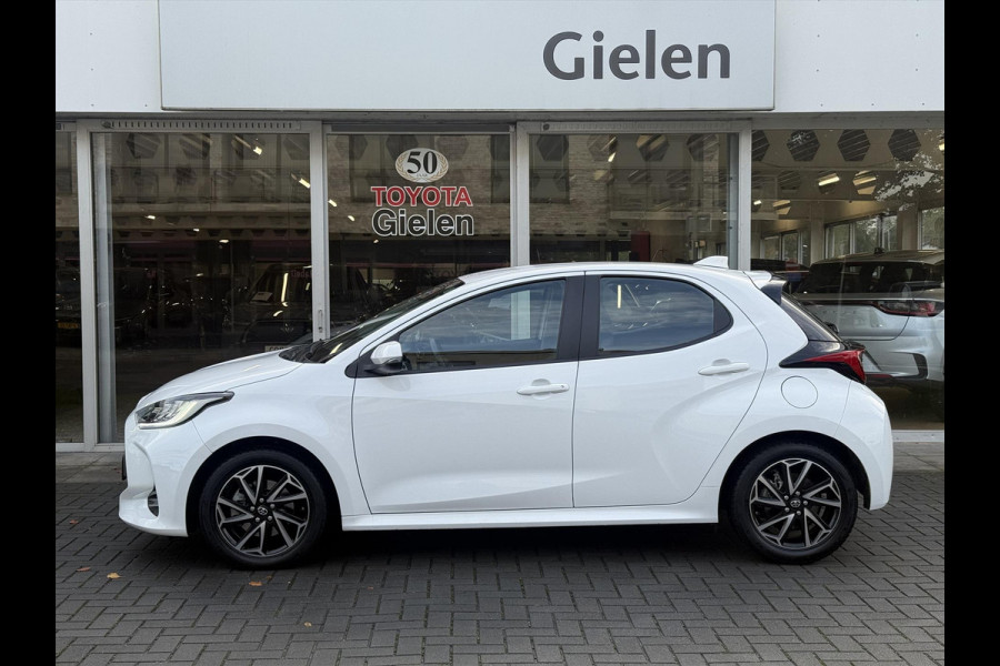 Toyota Yaris 1.5 Hybrid Dynamic Plus | Stoelverwarming, 16 inch, LED, Apple CarPlay/Android Auto, Parkeercamera, Keyless