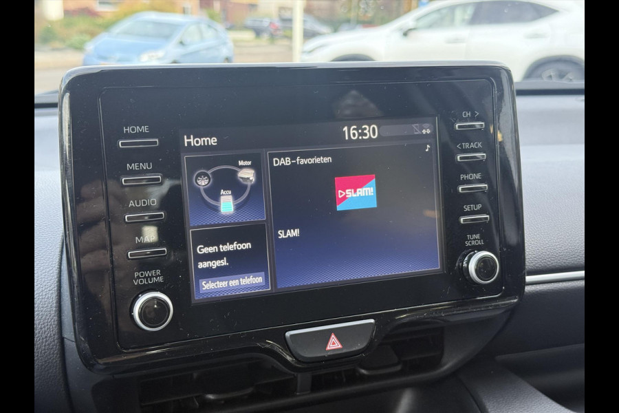 Toyota Yaris 1.5 Hybrid Dynamic Plus | Stoelverwarming, 16 inch, LED, Apple CarPlay/Android Auto, Parkeercamera, Keyless