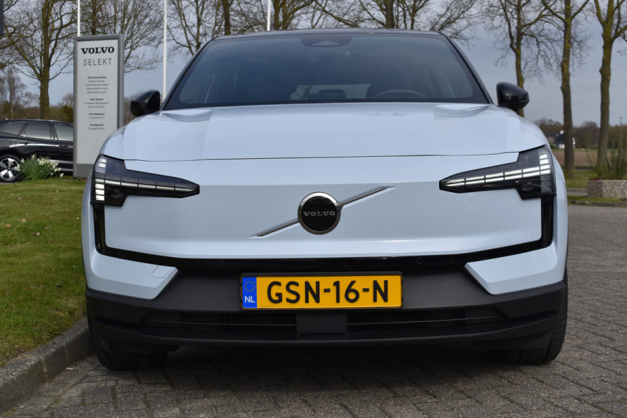 Volvo EX30 Single Motor Extended Range Plus 69 kWh | ACC | BLIS | Camera | H&K | 19"LMV |