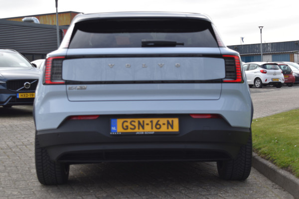 Volvo EX30 Single Motor Extended Range Plus 69 kWh | ACC | BLIS | Camera | H&K | 19"LMV |