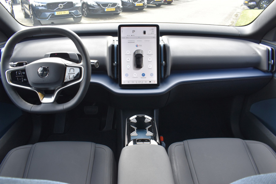 Volvo EX30 Single Motor Extended Range Plus 69 kWh | ACC | BLIS | Camera | H&K | 19"LMV |