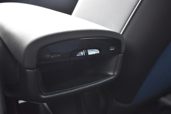 Volvo EX30 Single Motor Extended Range Plus 69 kWh | ACC | BLIS | Camera | H&K | 19"LMV |