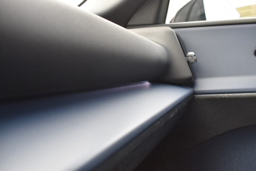 Volvo EX30 Single Motor Extended Range Plus 69 kWh | ACC | BLIS | Camera | H&K | 19"LMV |