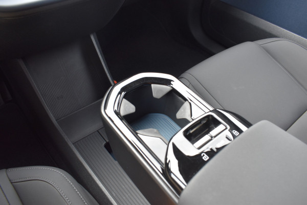 Volvo EX30 Single Motor Extended Range Plus 69 kWh | ACC | BLIS | Camera | H&K | 19"LMV |