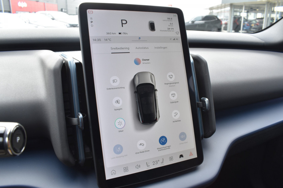 Volvo EX30 Single Motor Extended Range Plus 69 kWh | ACC | BLIS | Camera | H&K | 19"LMV |