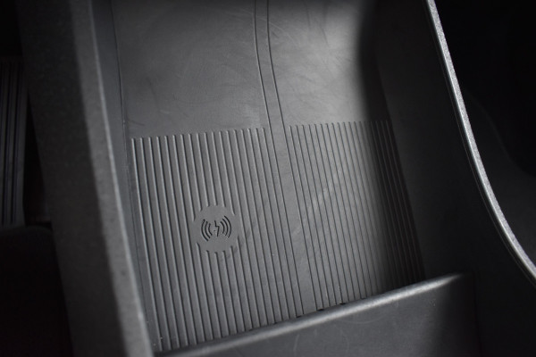 Volvo EX30 Single Motor Extended Range Plus 69 kWh | ACC | BLIS | Camera | H&K | 19"LMV |