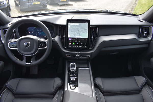 Volvo XC60 T6 AWD 350PK Plug-in Hybrid Plus Black Edition | 21'' | H&K | BLIS | Adaptive Cruise | MY26 |