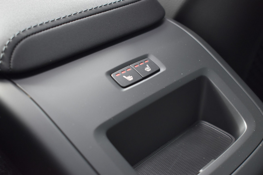 Volvo XC60 T6 AWD 350PK Plug-in Hybrid Plus Black Edition | 21'' | H&K | BLIS | Adaptive Cruise | MY26 |