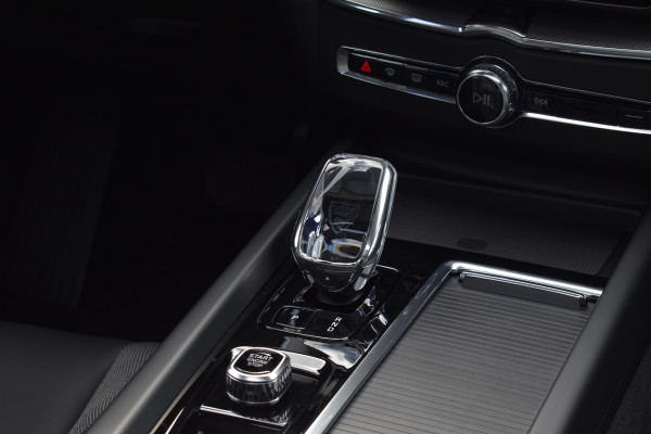 Volvo XC60 T6 AWD 350PK Plug-in Hybrid Plus Black Edition | 21'' | H&K | BLIS | Adaptive Cruise | MY26 |
