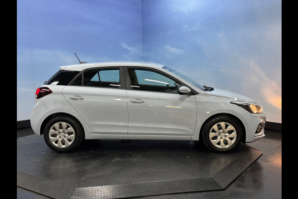 Hyundai i20 1.0 T-GDI Comfort Camera, CarPlay, ECC