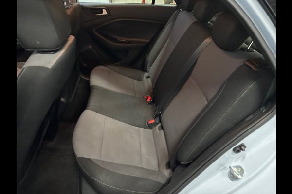 Hyundai i20 1.0 T-GDI Comfort Camera, CarPlay, ECC