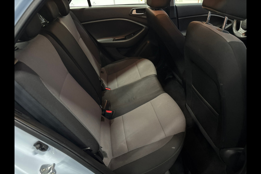 Hyundai i20 1.0 T-GDI Comfort Camera, CarPlay, ECC