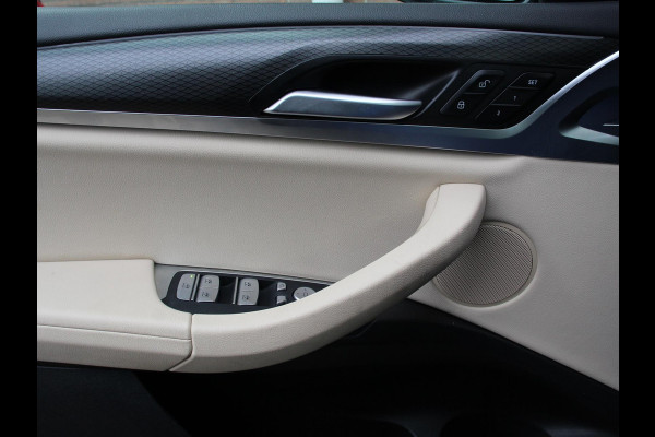 BMW X3 xDrive30e PHEV M-Sport Demo auto ! | Panorama dak | Navigatie | Climate Control | Lichtmetalen Velgen