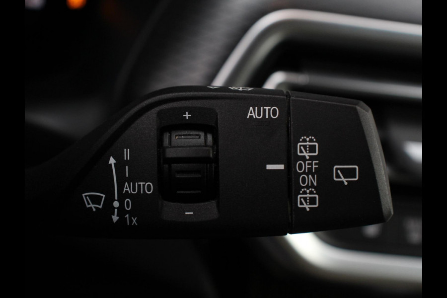 BMW X3 xDrive30e PHEV M-Sport Demo auto ! | Panorama dak | Navigatie | Climate Control | Lichtmetalen Velgen