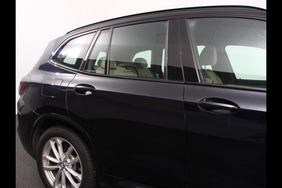 BMW X3 xDrive30e PHEV M-Sport Demo auto ! | Panorama dak | Navigatie | Climate Control | Lichtmetalen Velgen