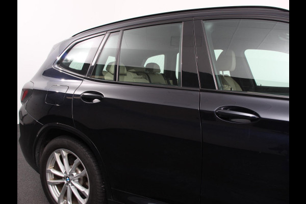 BMW X3 xDrive30e PHEV M-Sport Demo auto ! | Panorama dak | Navigatie | Climate Control | Lichtmetalen Velgen