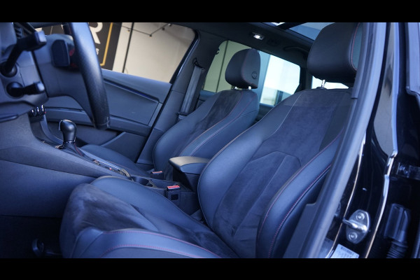 Seat Leon ST 1.5 TSI FR Ultimate Black Edition AUTOMAAT-AMBIANCE-ACC-ALCANTARA-BEATS-CAMERA-FULL LED-KEYLESS-PANORAMA-VIRTUEEL