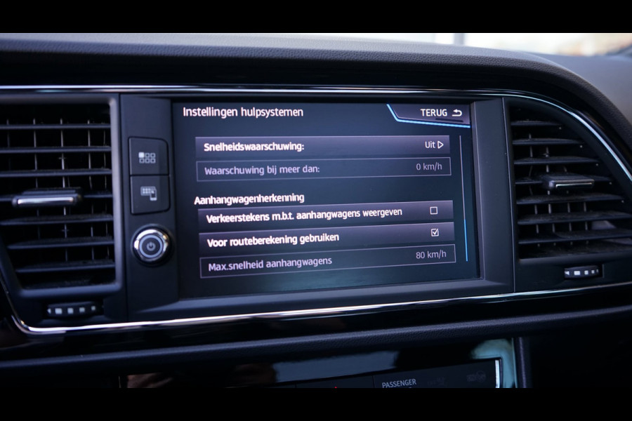 Seat Leon ST 1.5 TSI FR Ultimate Black Edition AUTOMAAT-AMBIANCE-ACC-ALCANTARA-BEATS-CAMERA-FULL LED-KEYLESS-PANORAMA-VIRTUEEL