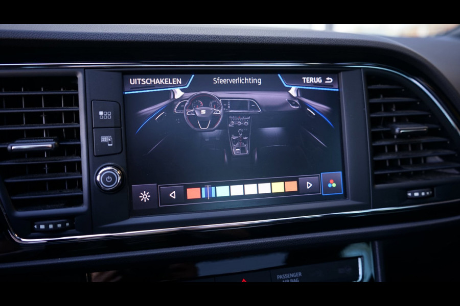 Seat Leon ST 1.5 TSI FR Ultimate Black Edition AUTOMAAT-AMBIANCE-ACC-ALCANTARA-BEATS-CAMERA-FULL LED-KEYLESS-PANORAMA-VIRTUEEL