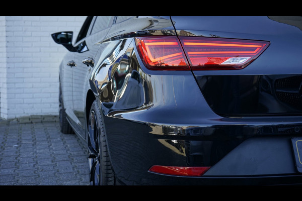 Seat Leon ST 1.5 TSI FR Ultimate Black Edition AUTOMAAT-AMBIANCE-ACC-ALCANTARA-BEATS-CAMERA-FULL LED-KEYLESS-PANORAMA-VIRTUEEL