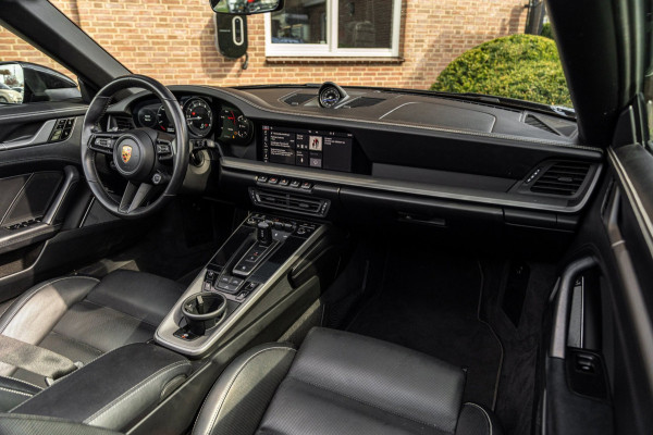 Porsche 911 3.0 Carrera 4 S 450 PK SportDesign Burmester 360 Camera Chrono Matrix LED 21''