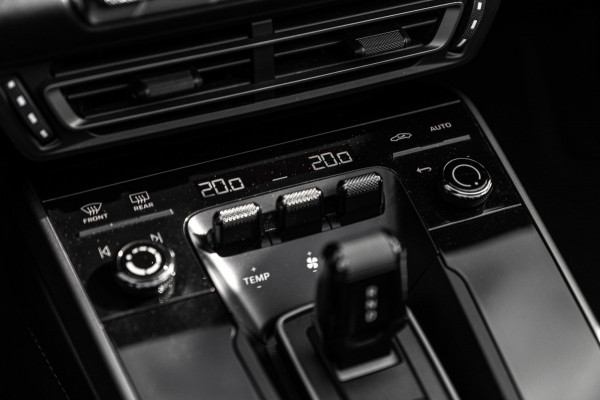 Porsche 911 3.0 Carrera 4 S 450 PK SportDesign Burmester 360 Camera Chrono Matrix LED 21''