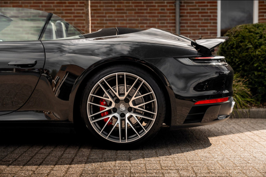 Porsche 911 3.0 Carrera 4 S 450 PK SportDesign Burmester 360 Camera Chrono Matrix LED 21''