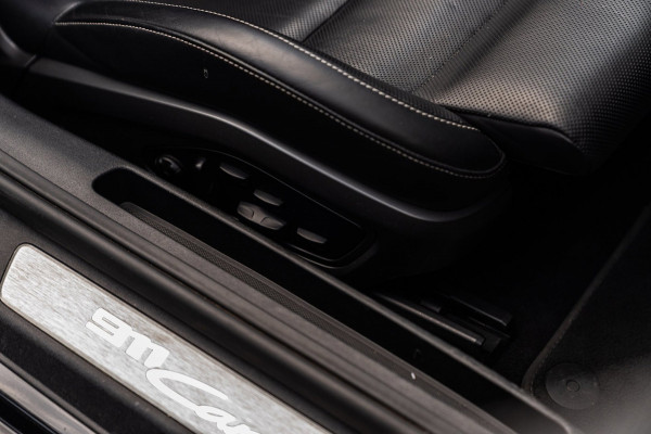 Porsche 911 3.0 Carrera 4 S 450 PK SportDesign Burmester 360 Camera Chrono Matrix LED 21''