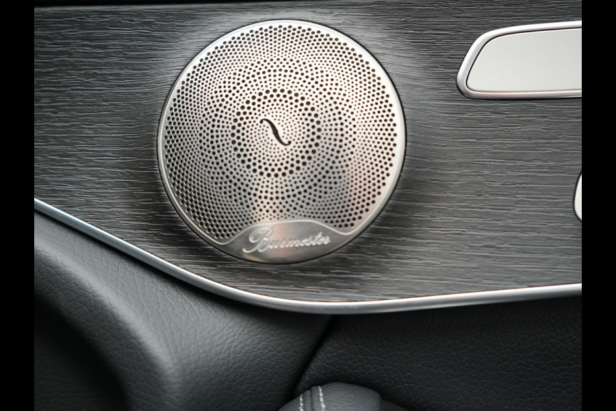 Mercedes-Benz GLC 300e 4MATIC AMG PHEV 320pk Dealer O.H | Panodak | Adaptive Cruise | Sportstoelen Memory | Burmester | AMG Exterieur | Head Up | Camera | Keyless | Plug In Hybrid |