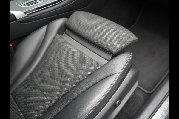 Mercedes-Benz GLC 300e 4MATIC AMG PHEV 320pk Dealer O.H | Panodak | Adaptive Cruise | Sportstoelen Memory | Burmester | AMG Exterieur | Head Up | Camera | Keyless | Plug In Hybrid |