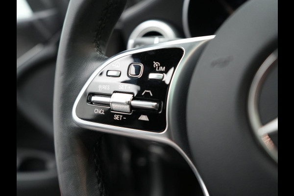 Mercedes-Benz GLC 300e 4MATIC AMG PHEV 320pk Dealer O.H | Panodak | Adaptive Cruise | Sportstoelen Memory | Burmester | AMG Exterieur | Head Up | Camera | Keyless | Plug In Hybrid |