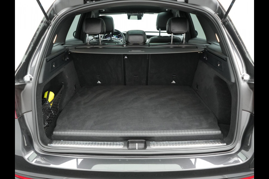 Mercedes-Benz GLC 300e 4MATIC AMG PHEV 320pk Dealer O.H | Panodak | Adaptive Cruise | Sportstoelen Memory | Burmester | AMG Exterieur | Head Up | Camera | Keyless | Plug In Hybrid |