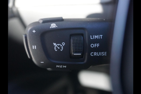Peugeot 2008 1.2 Hybrid 136 GT 360 Camera | All seasonbanden