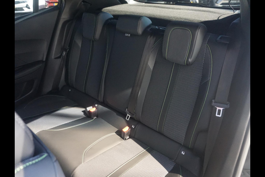 Peugeot 2008 1.2 Hybrid 136 GT 360 Camera | All seasonbanden