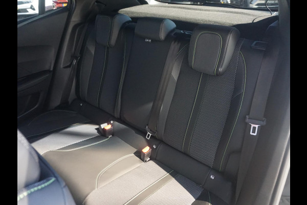 Peugeot 2008 1.2 Hybrid 136 GT 360 Camera | All seasonbanden