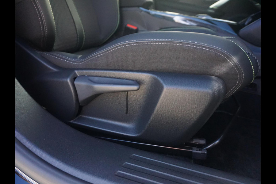 Peugeot 2008 1.2 Hybrid 136 GT 360 Camera | All seasonbanden