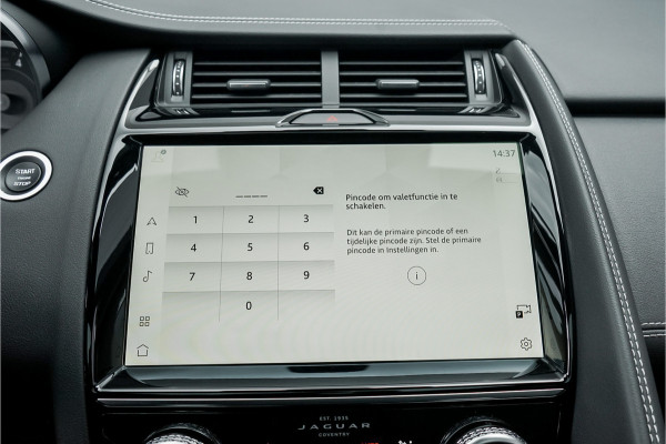 Jaguar E-Pace 1.5 P300e AWD R-Dynamic Pano CarPlay Leer