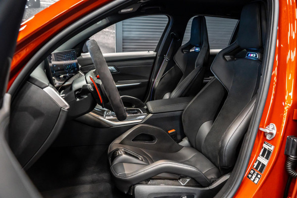 BMW M3 Touring 3-serie xDrive Competition *Sonderlackierung / M-Track Pack / Keramisch / Kuipstoelen / Harman Kardon / Carbon in & exterieur*