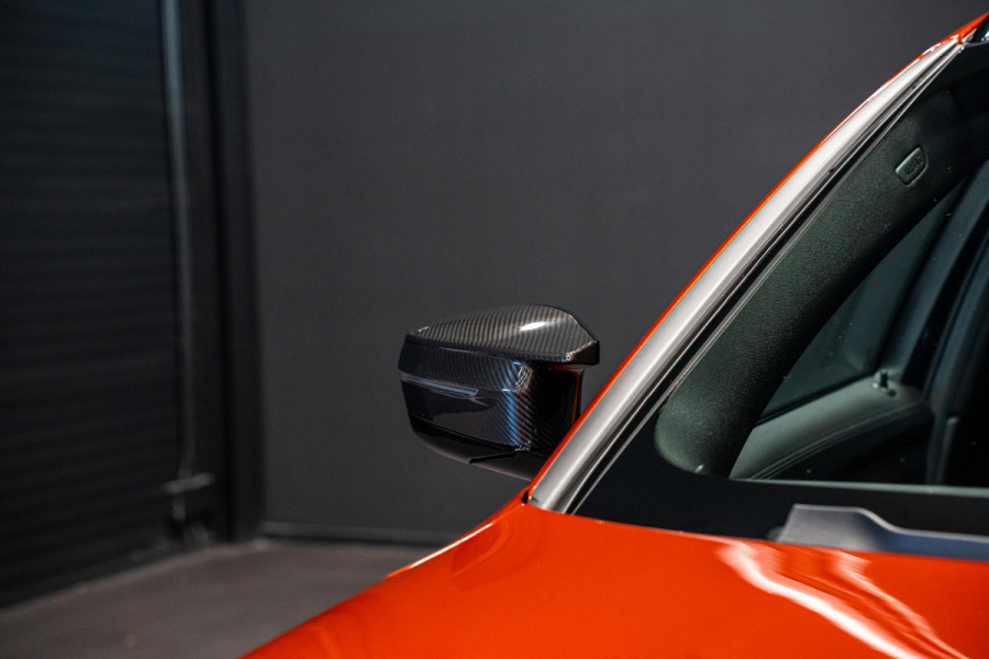 BMW M3 Touring 3-serie xDrive Competition *Sonderlackierung / M-Track Pack / Keramisch / Kuipstoelen / Harman Kardon / Carbon in & exterieur*