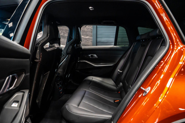 BMW M3 Touring 3-serie xDrive Competition *Sonderlackierung / M-Track Pack / Keramisch / Kuipstoelen / Harman Kardon / Carbon in & exterieur*