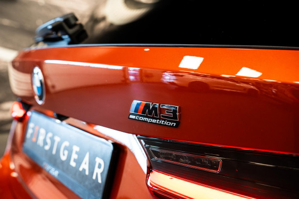 BMW M3 Touring 3-serie xDrive Competition *Sonderlackierung / M-Track Pack / Keramisch / Kuipstoelen / Harman Kardon / Carbon in & exterieur*