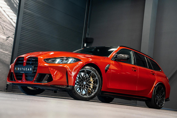 BMW M3 Touring 3-serie xDrive Competition *Sonderlackierung / M-Track Pack / Keramisch / Kuipstoelen / Harman Kardon / Carbon in & exterieur*