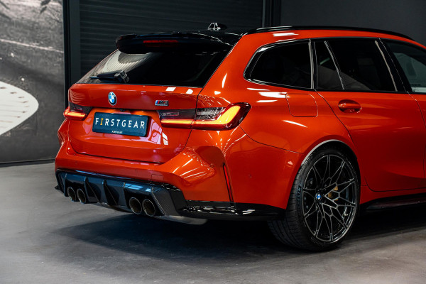 BMW M3 Touring 3-serie xDrive Competition *Sonderlackierung / M-Track Pack / Keramisch / Kuipstoelen / Harman Kardon / Carbon in & exterieur*